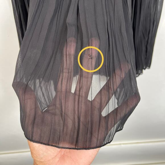 NEW! Victoria’s Secret Women's Black Lace Babydoll Top M Mesh Chemise *Read - Picture 9 of 9